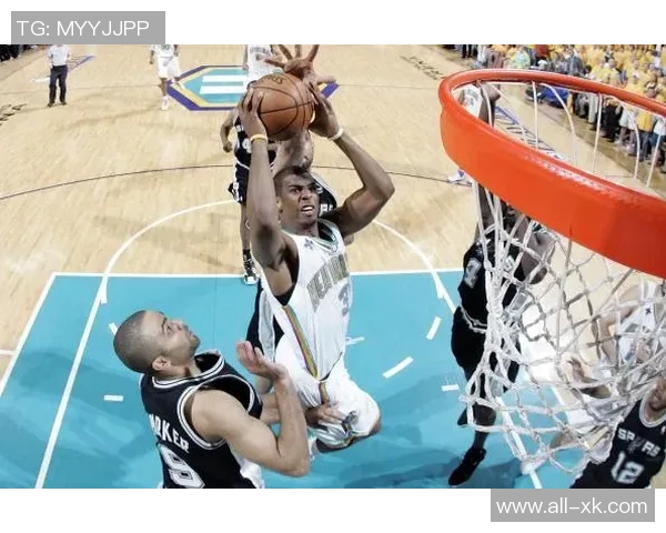 泰森承认未达最佳状态并称赞球队末节沟通配合出色