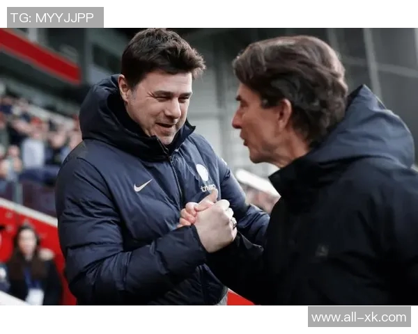 热刺球迷嘘弗兰克呼唤波切蒂诺重返执教之路