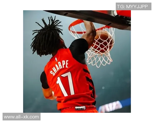 哈登小卡大洛三人均得25分创34岁以上球员组队得分新纪录